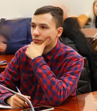 Индустриев Максим Алексеевич